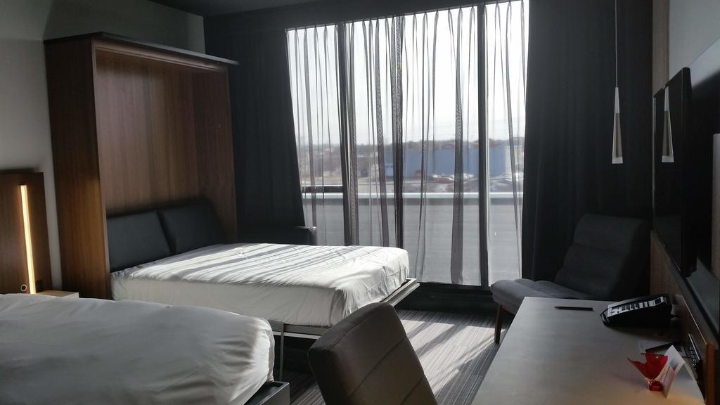 Grand Times Hotel Drummondville Eksteriør bilde