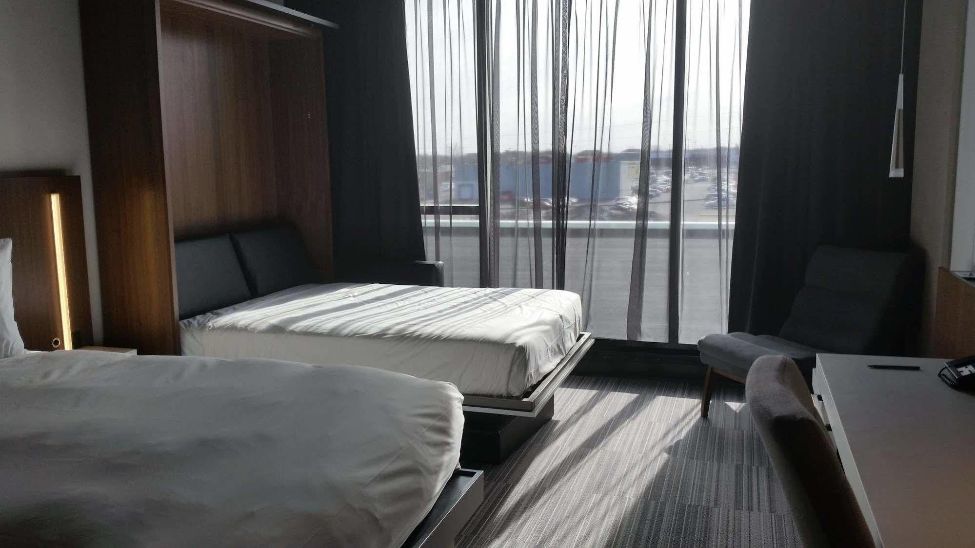 Grand Times Hotel Drummondville Eksteriør bilde